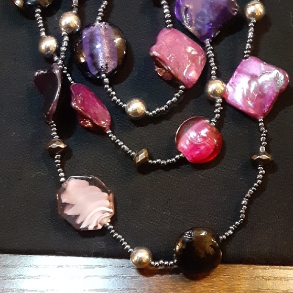 Elegant Handmade Pink and Purple Beaded Necklace - Picture 5 of 8